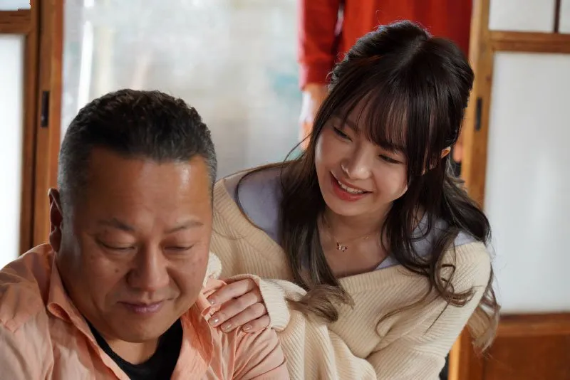 Anh ông xã rơi vào lưới tình của cô em dâu hư đốn trong chuyến về quê